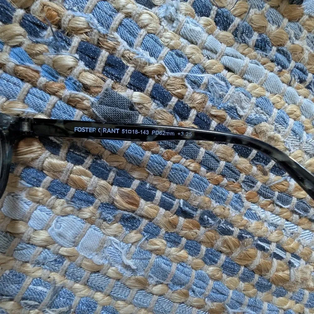 Foster Grant Black & Gray Tortoiseshell Cat Eye Reading Glasses +3.25 Retro Mini